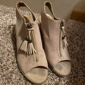 Madeline Girl women’s heels.